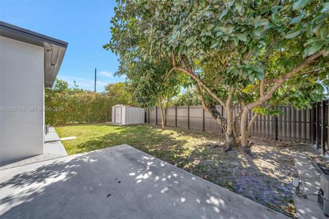 Tiny photo for 7470 SW 37th St, Miami, FL 33155 (MLS # A12007098)
