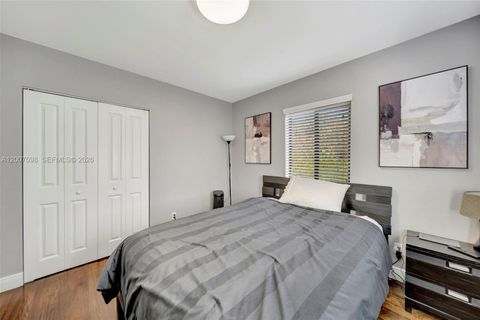 Tiny photo for 7470 SW 37th St, Miami, FL 33155 (MLS # A12007098)