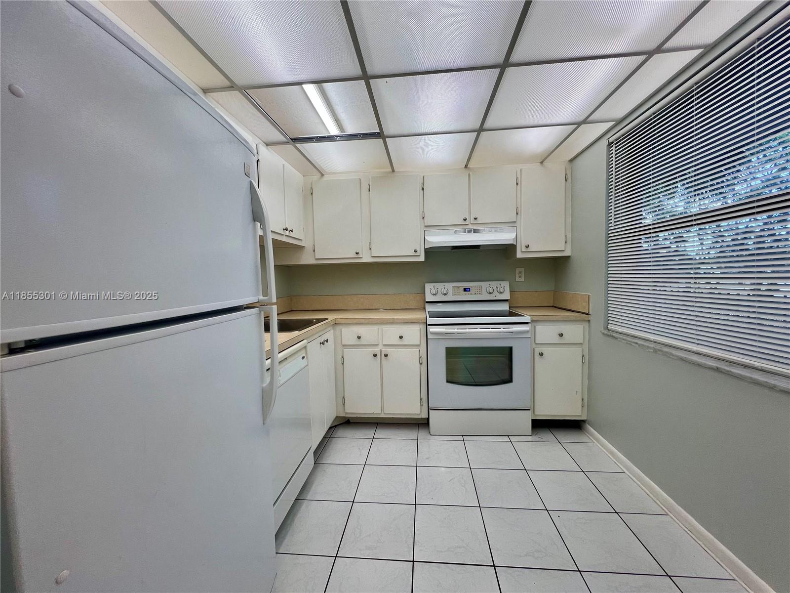 Available for rent, a spacious 1 bedroom, 1.5 bath condo in ALL AGES Cypress Chase North in Lauderdale Lakes. Spacious unit is tiled throughout with a closed I balcony and a full sized washer/dryer in the unit. Lots of amenities; basketball, clubhouse, pool, tennis, exercise room and more. This gated community is located within minutes from the beach, entertainment, hospitals, downtown Fort Lauderdale, major highways and the airport. Water, Trash, Sewer, Cable TV and use of a Storage Room included. NO Commercial vehicles, $40K Combined Income, 650 credit score.