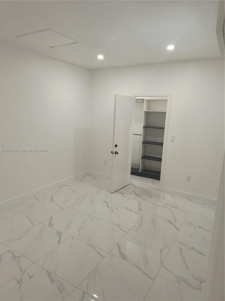 TOWNHOMES OF MONTEREY - Residential