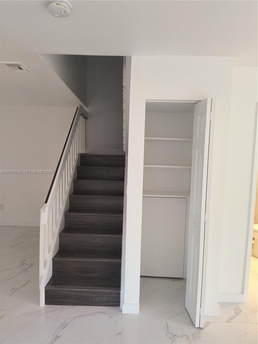 TOWNHOMES OF MONTEREY - Residential