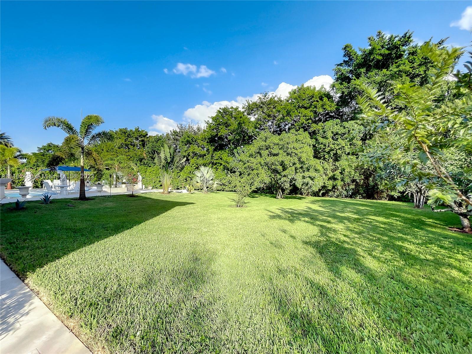 BELMONT LAKES AT DAVIE - Residential