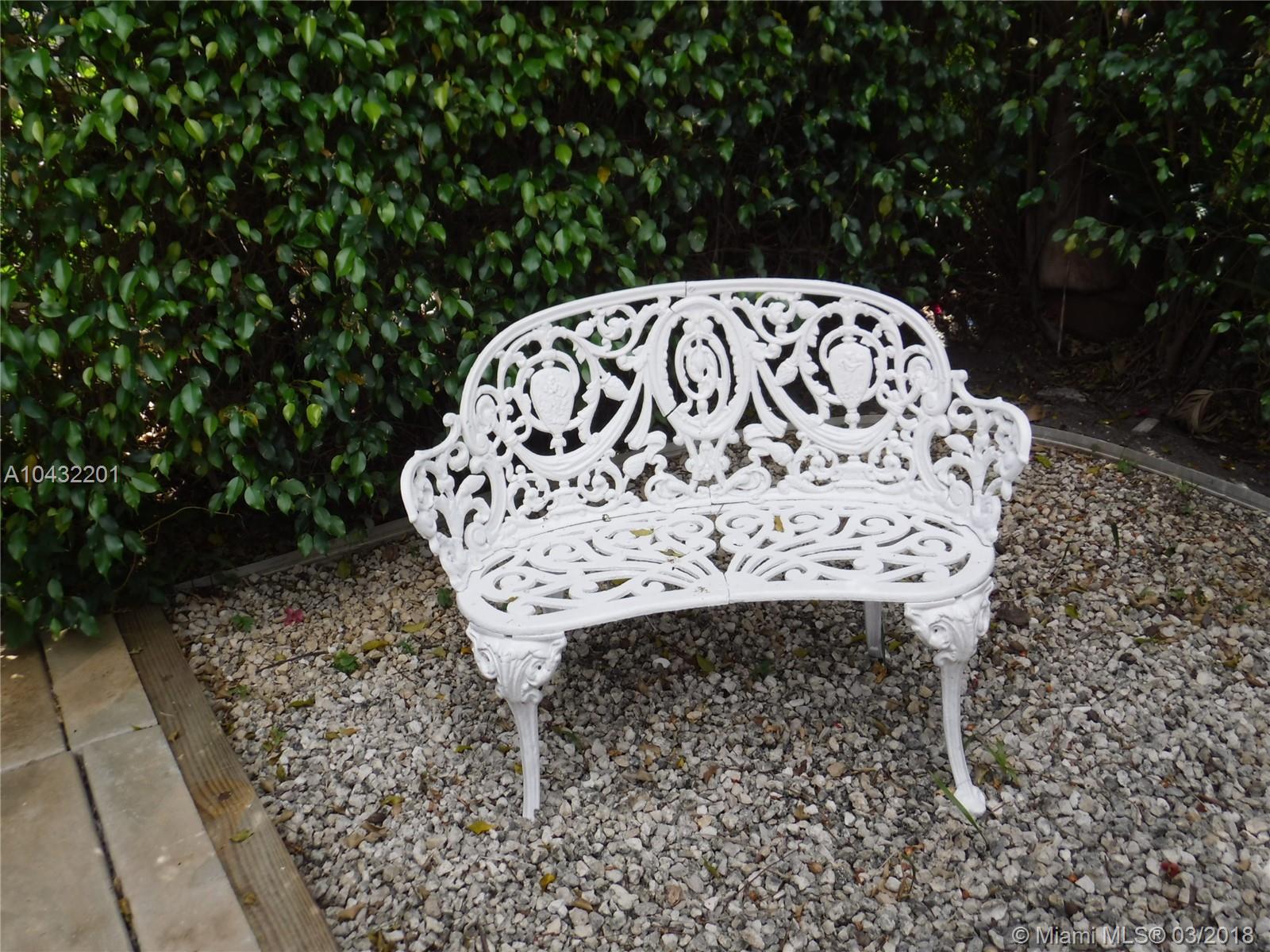 NORTH BAY ISLAND - Residential