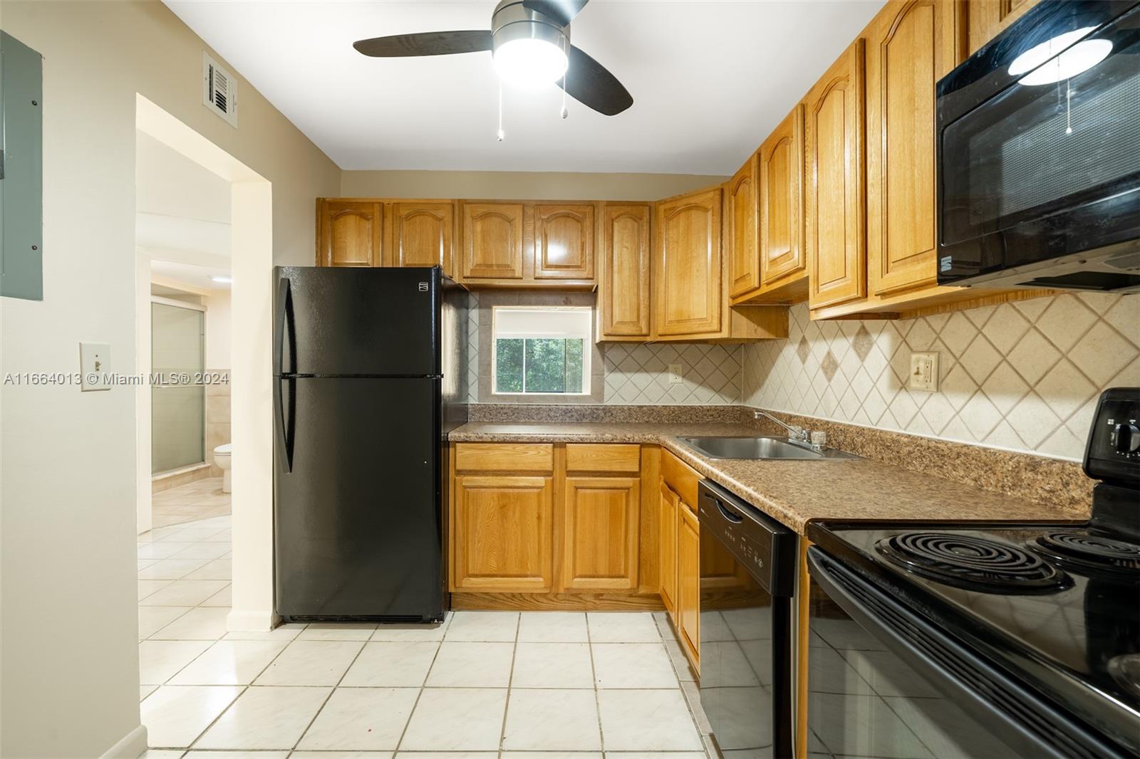 Property for Sale at 7900 S Colony Cir S 101, Tamarac, Broward County, Florida - Bedrooms: 2 
Bathrooms: 2  - $185,000