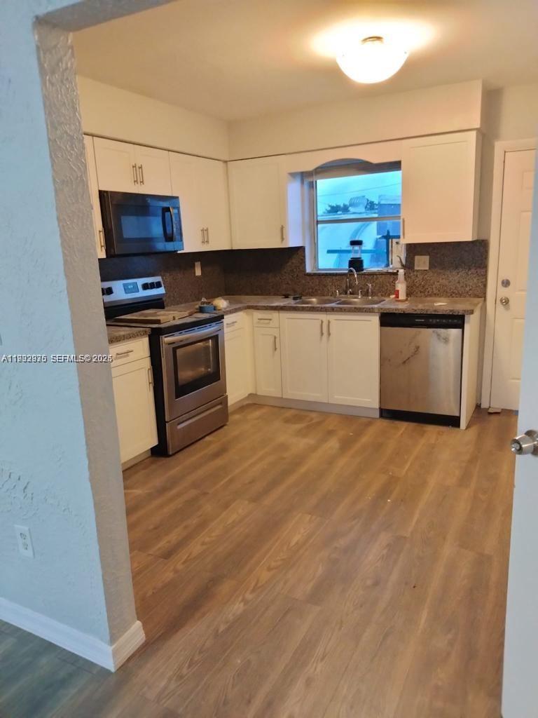 LAR ESTATES NO 2 - Residential Lease