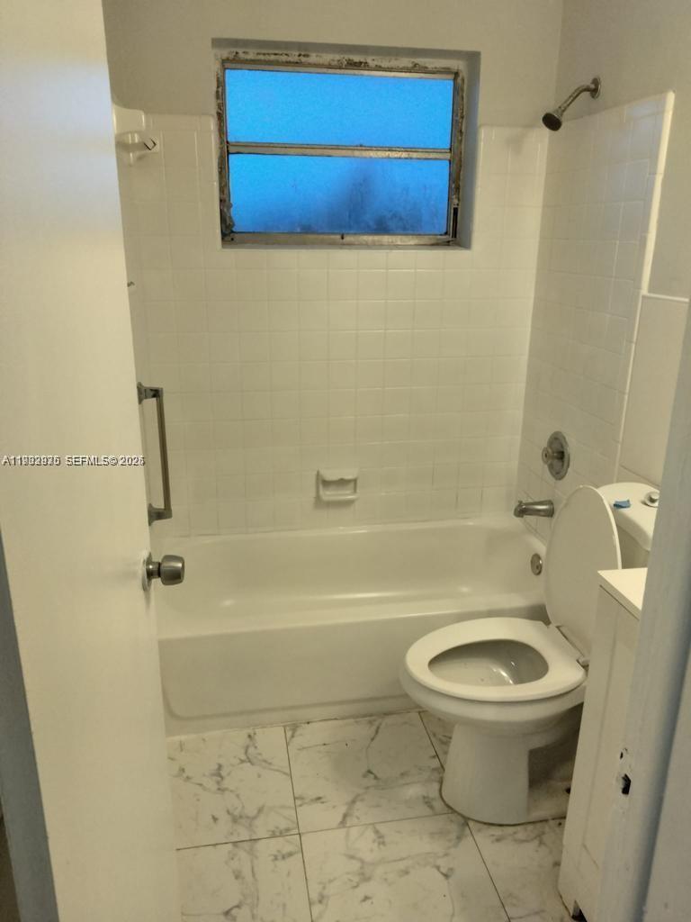 LAR ESTATES NO 2 - Residential Lease