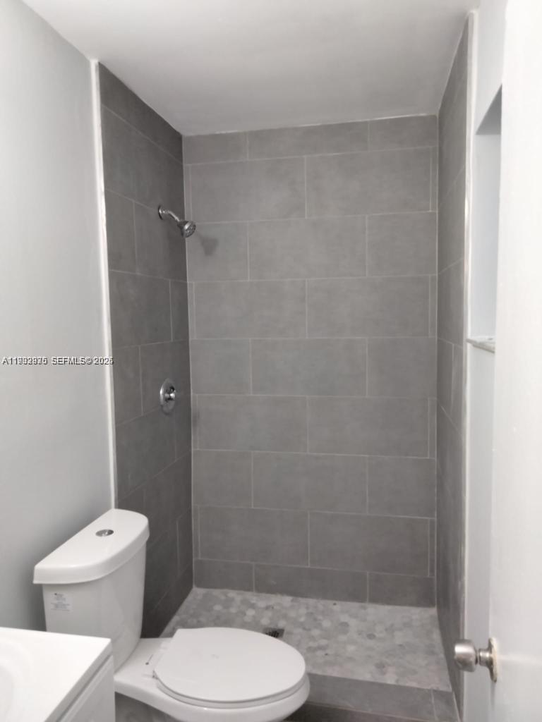 LAR ESTATES NO 2 - Residential Lease