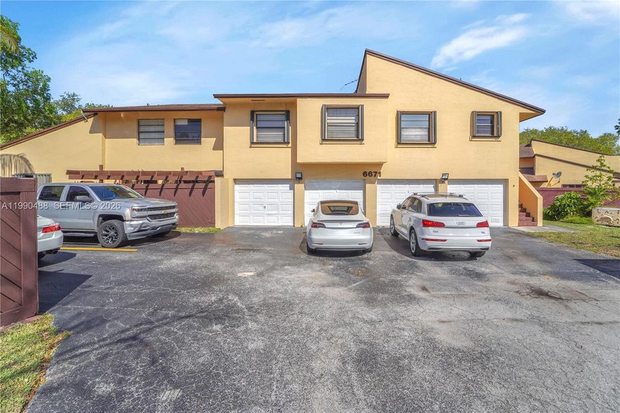 Spacious one-story 2-bedroom apartment ideally located directly in front of the Miccosukee Golf Course. This well-maintained unit offers comfortable living with a functional layout and plenty of natural light throughout. Enjoy the convenience of parking for up to three vehicles, along with a separate garage for additional storage or workspace. Situated in a prime location with easy access to major roads, shopping, and dining. A great opportunity for those seeking space, convenience, and a peaceful golf course setting.