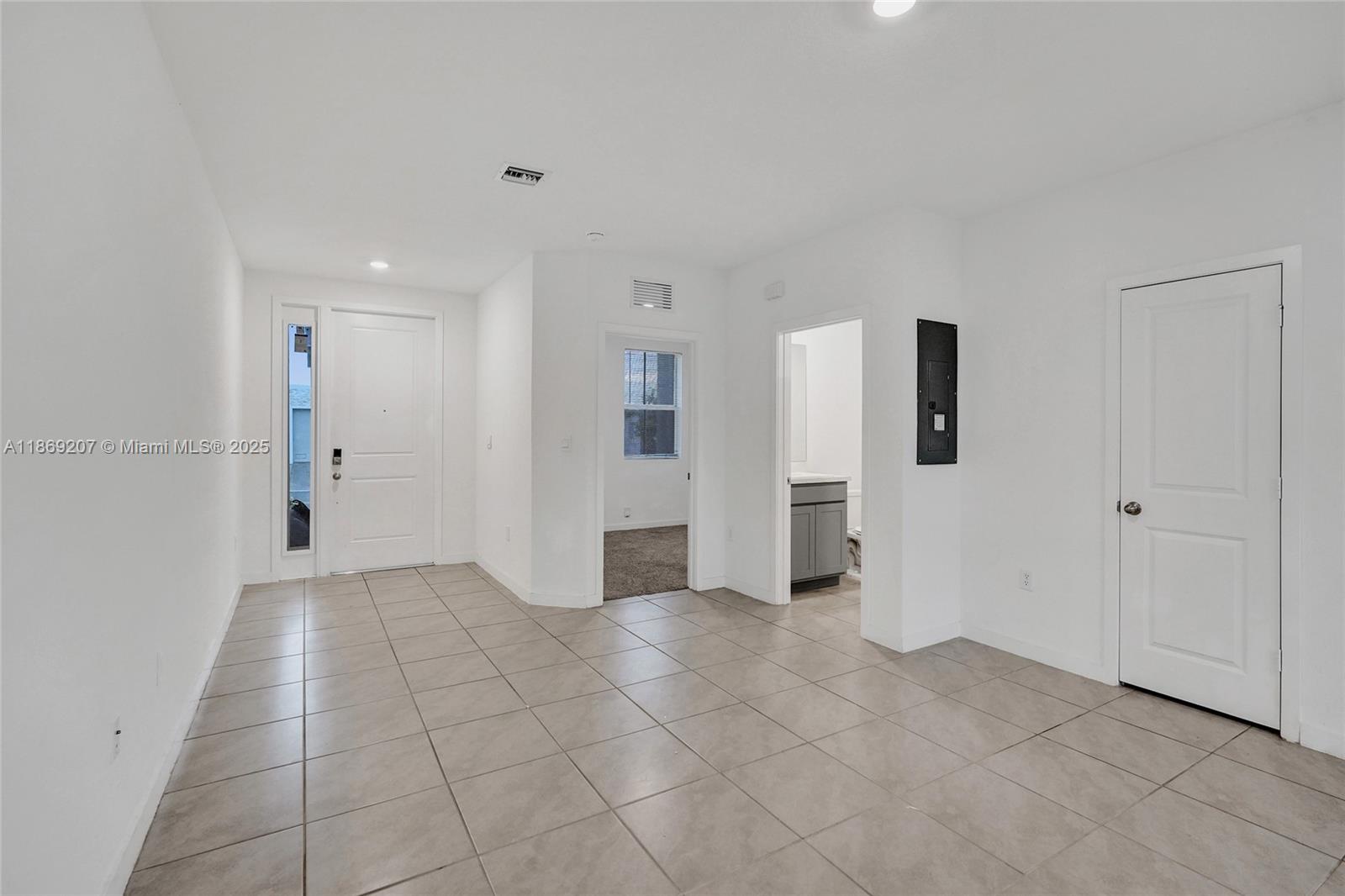 HIGHLAND OAKS 179-135 B - Residential Lease