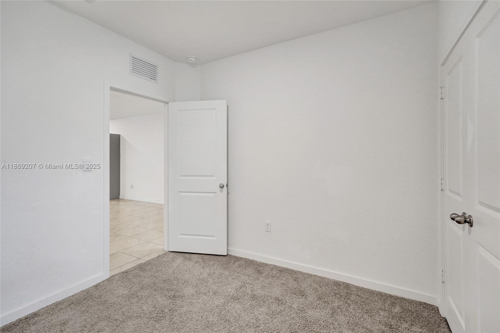 HIGHLAND OAKS 179-135 B - Residential Lease