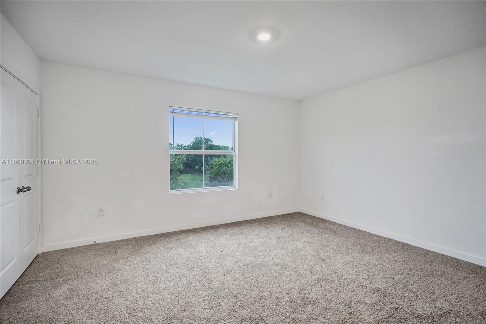 HIGHLAND OAKS 179-135 B - Residential Lease