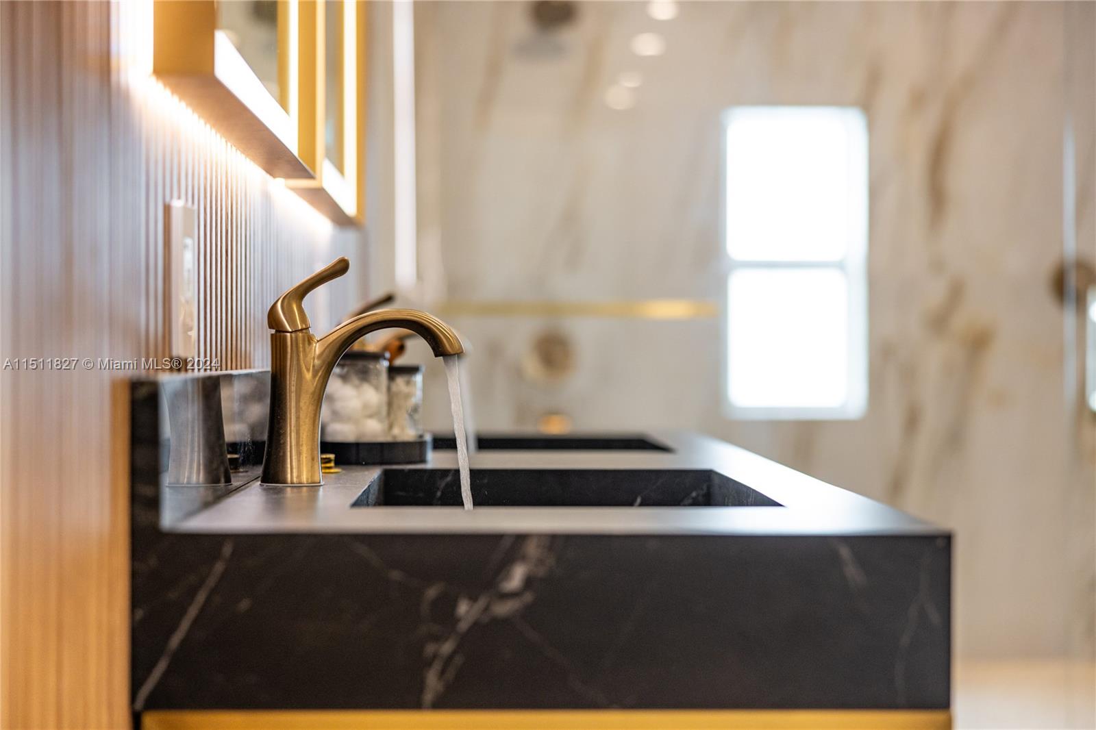 MIAMI SHORES SEC 1 AMD - Residential