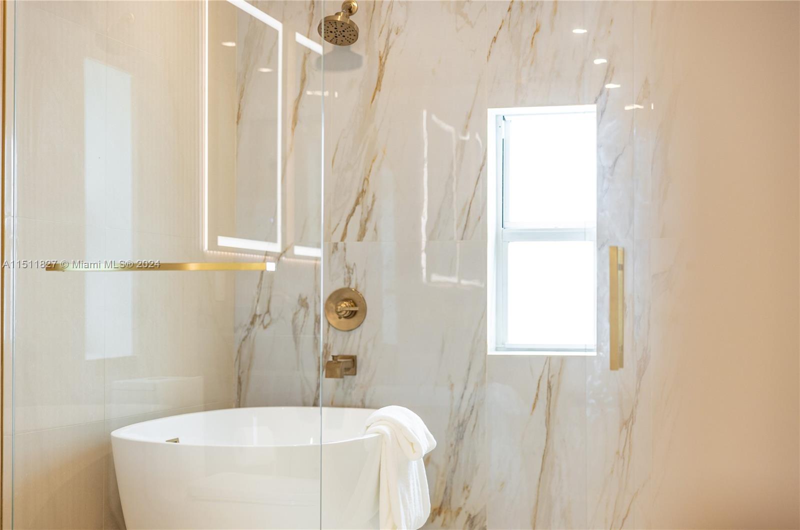 MIAMI SHORES SEC 1 AMD - Residential