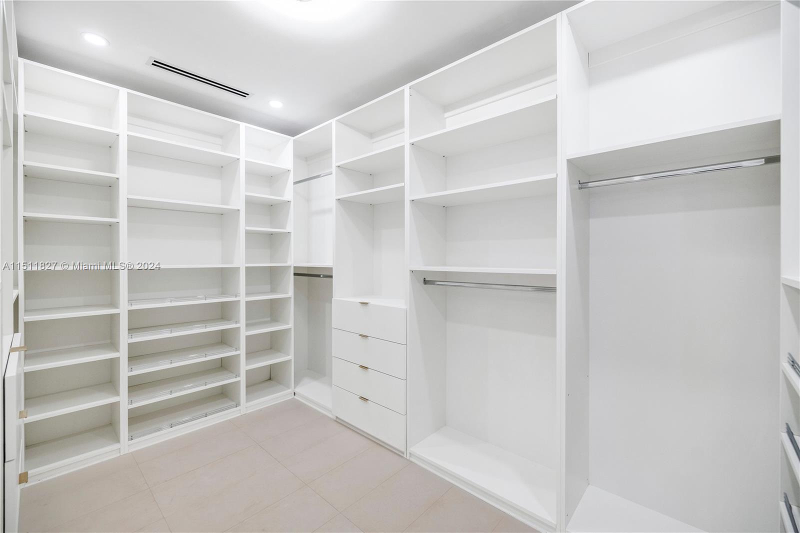 MIAMI SHORES SEC 1 AMD - Residential