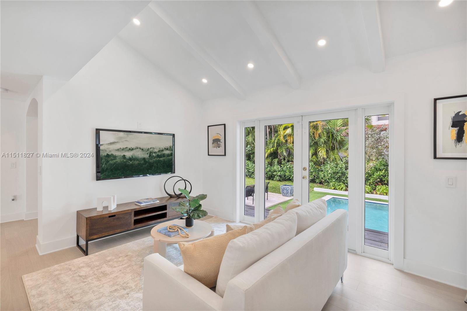 MIAMI SHORES SEC 1 AMD - Residential