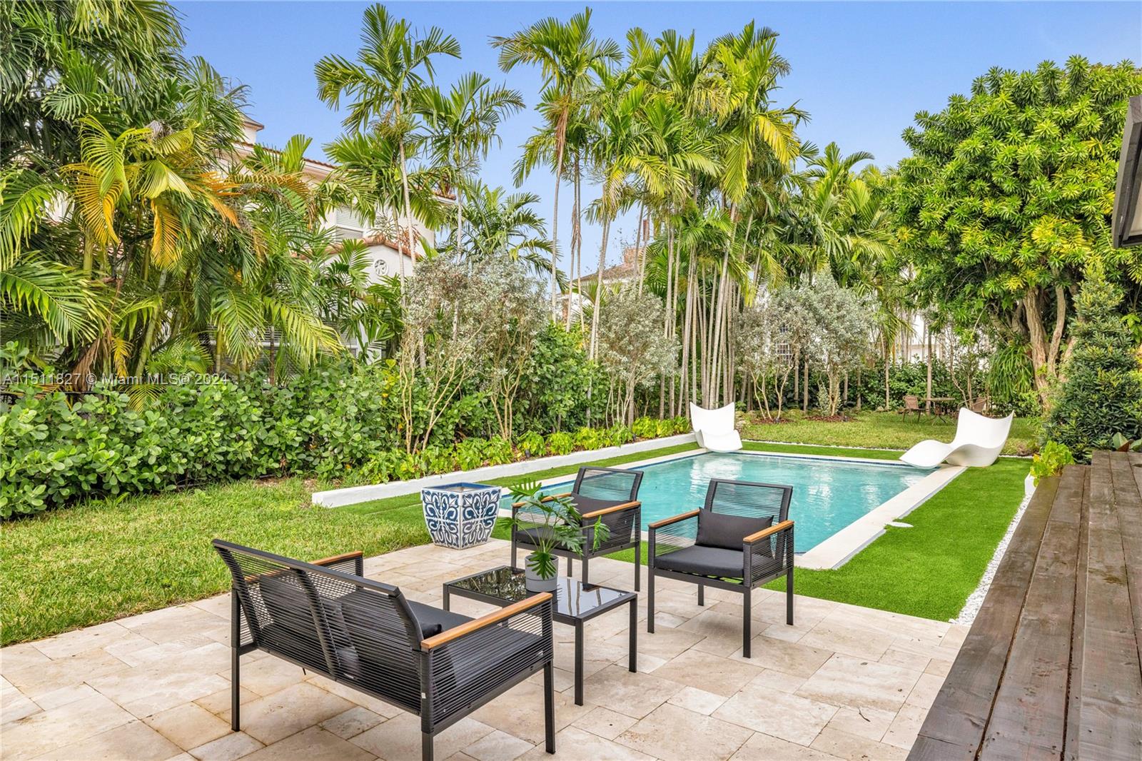 MIAMI SHORES SEC 1 AMD - Residential