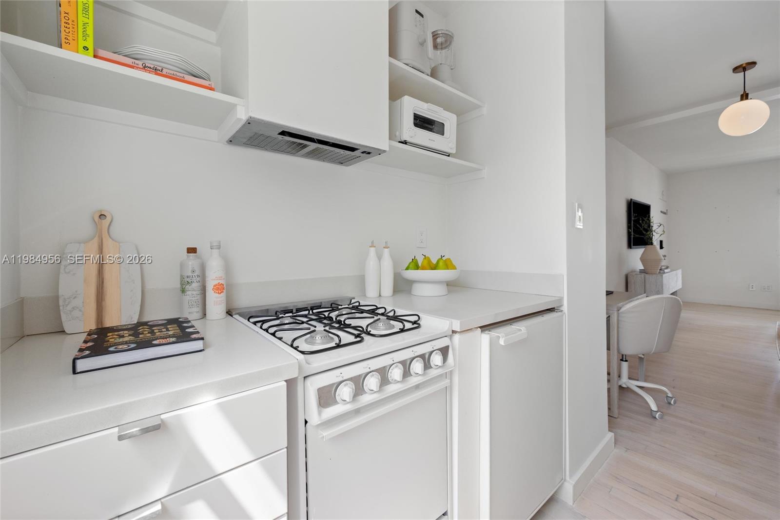 ESPANOLA COURT CONDO - Residential