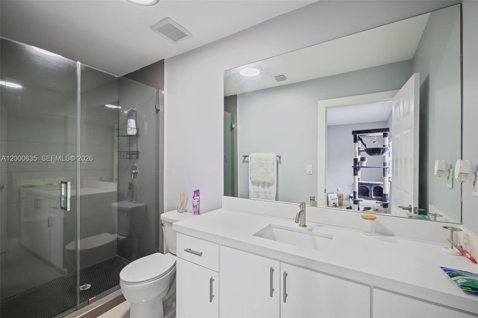 SOUTHERN ESTATES 9TH ADDN - Residential