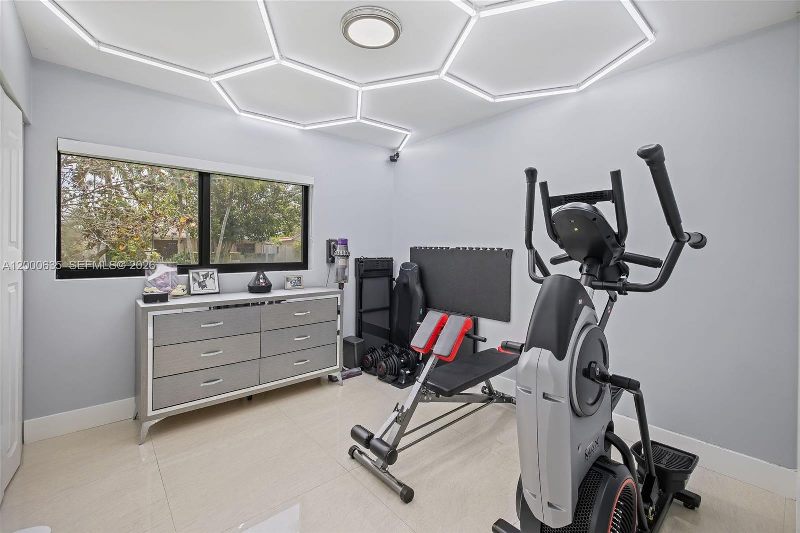 SOUTHERN ESTATES 9TH ADDN - Residential