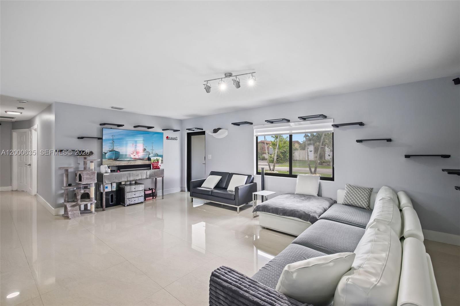 SOUTHERN ESTATES 9TH ADDN - Residential