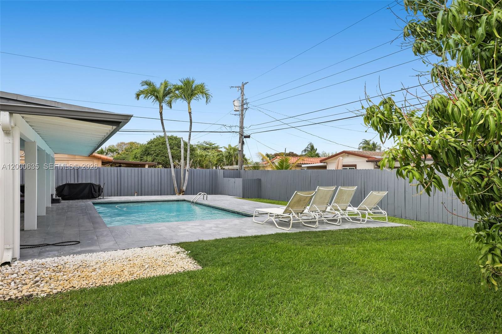 SOUTHERN ESTATES 9TH ADDN - Residential