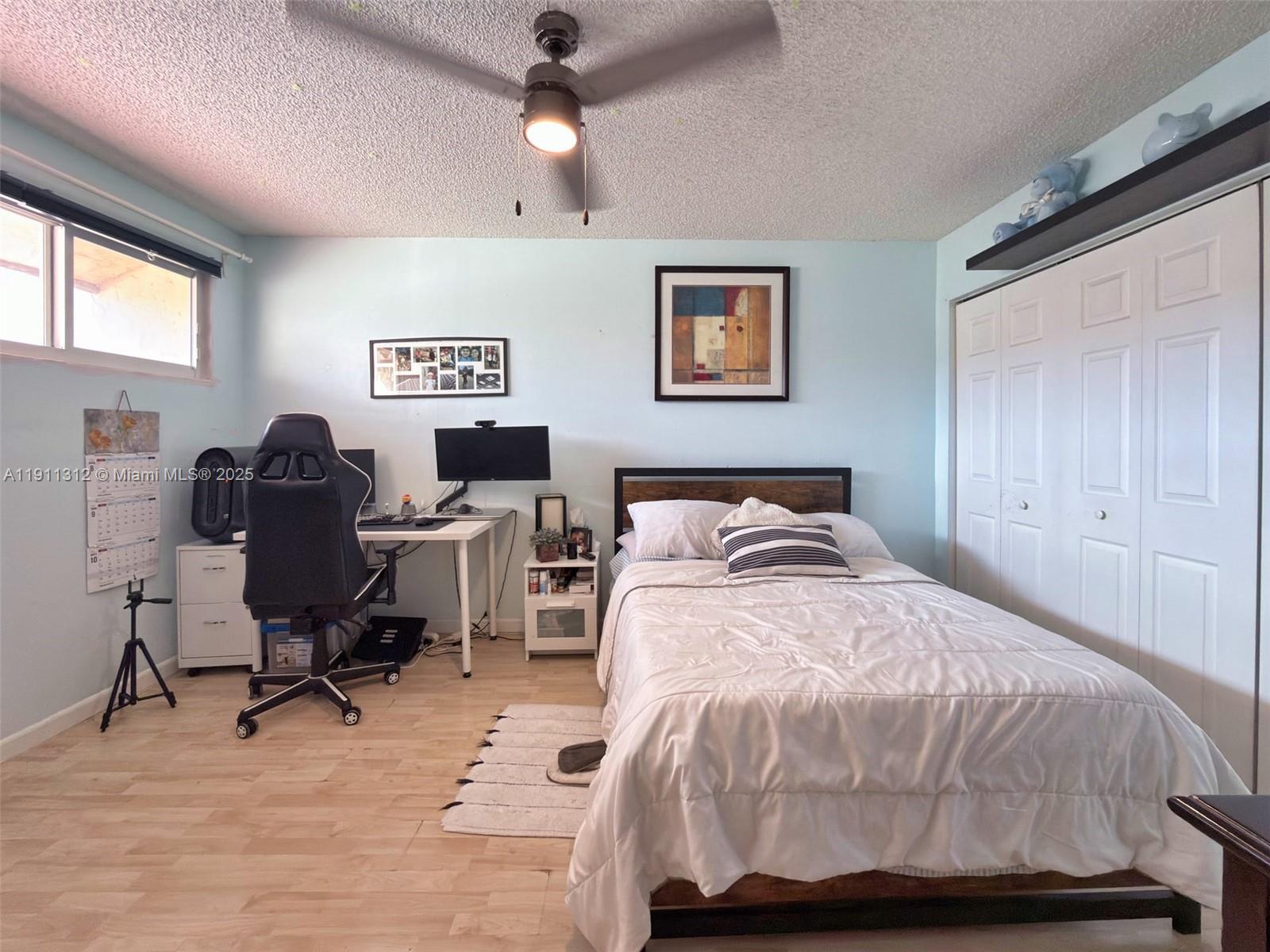 TAMIAMI LAKES TOWNHOUSES - Residential