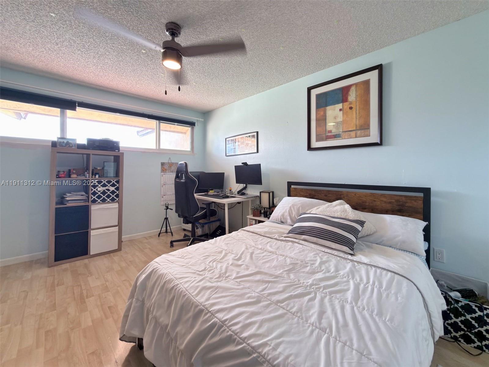 TAMIAMI LAKES TOWNHOUSES - Residential