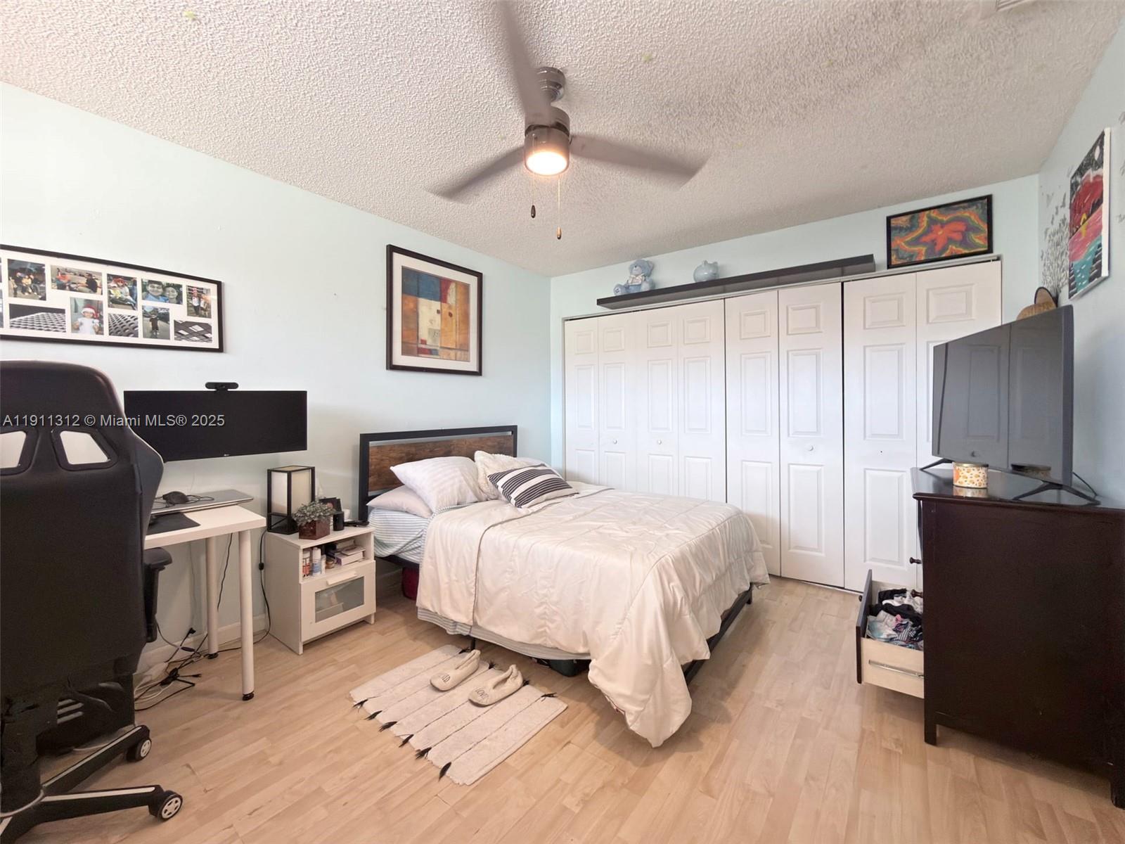 TAMIAMI LAKES TOWNHOUSES - Residential