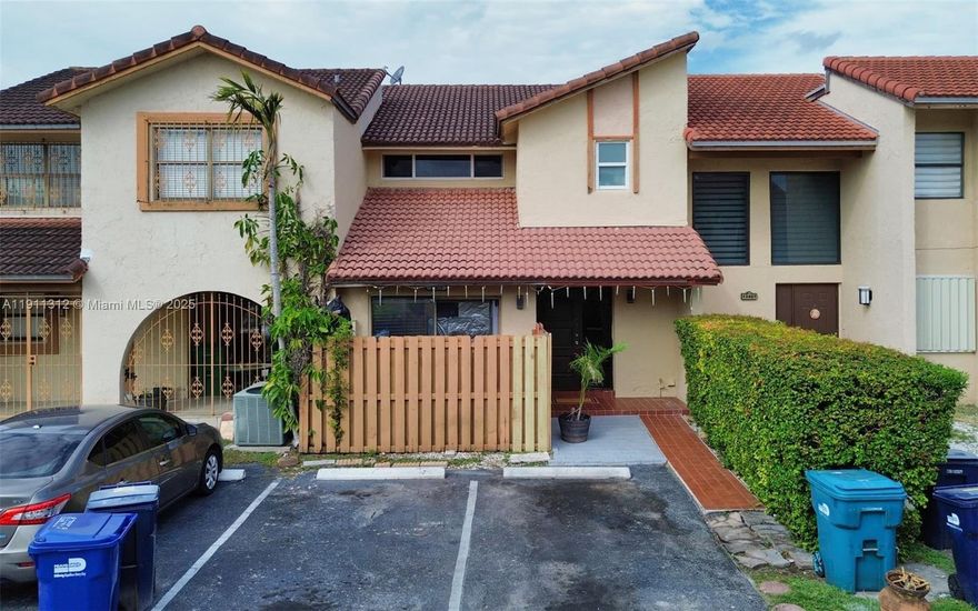 Spacious and updated 3-bedroom, 3-bath townhome with one of the largest layouts in the community (1,954 SF). Features include an open living area, one bedroom, and a full bath downstairs; an upstairs main suite with a walk-in closet and an ensuite bath; a gated community with low HOA, lakes, and a scenic walking trail. Conveniently located near the Turnpike, FIU, top-rated restaurants, shopping, and hospitals. A perfect blend of space, comfort, and location!