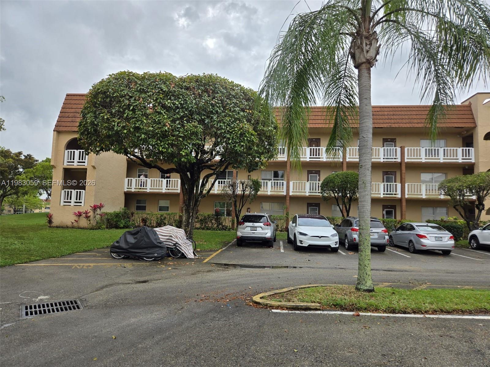 SUNRISE LAKES 97 CONDO - Residential