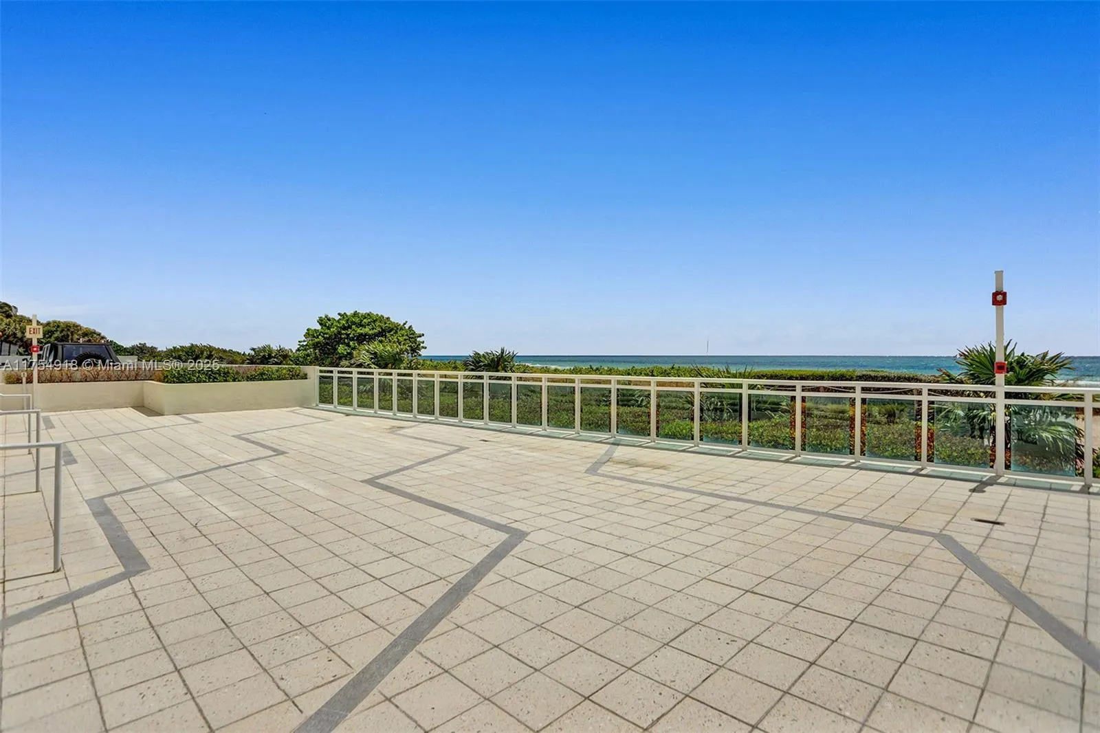 Miami Beach, Florida 33141, United States, 2 Bedrooms Bedrooms, ,2 BathroomsBathrooms,Residential,Active,82844