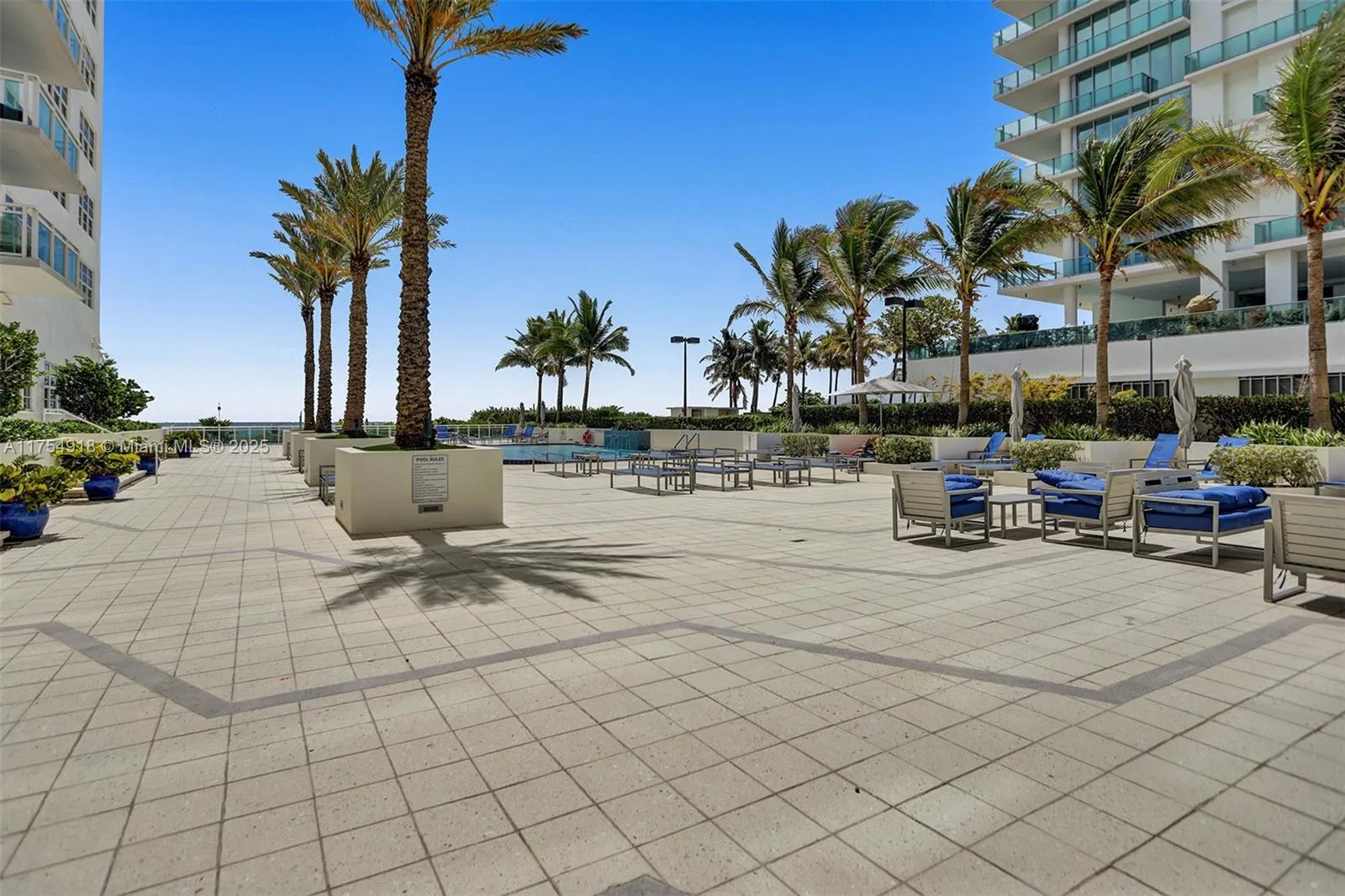 Miami Beach, Florida 33141, United States, 2 Bedrooms Bedrooms, ,2 BathroomsBathrooms,Residential,Active,82844