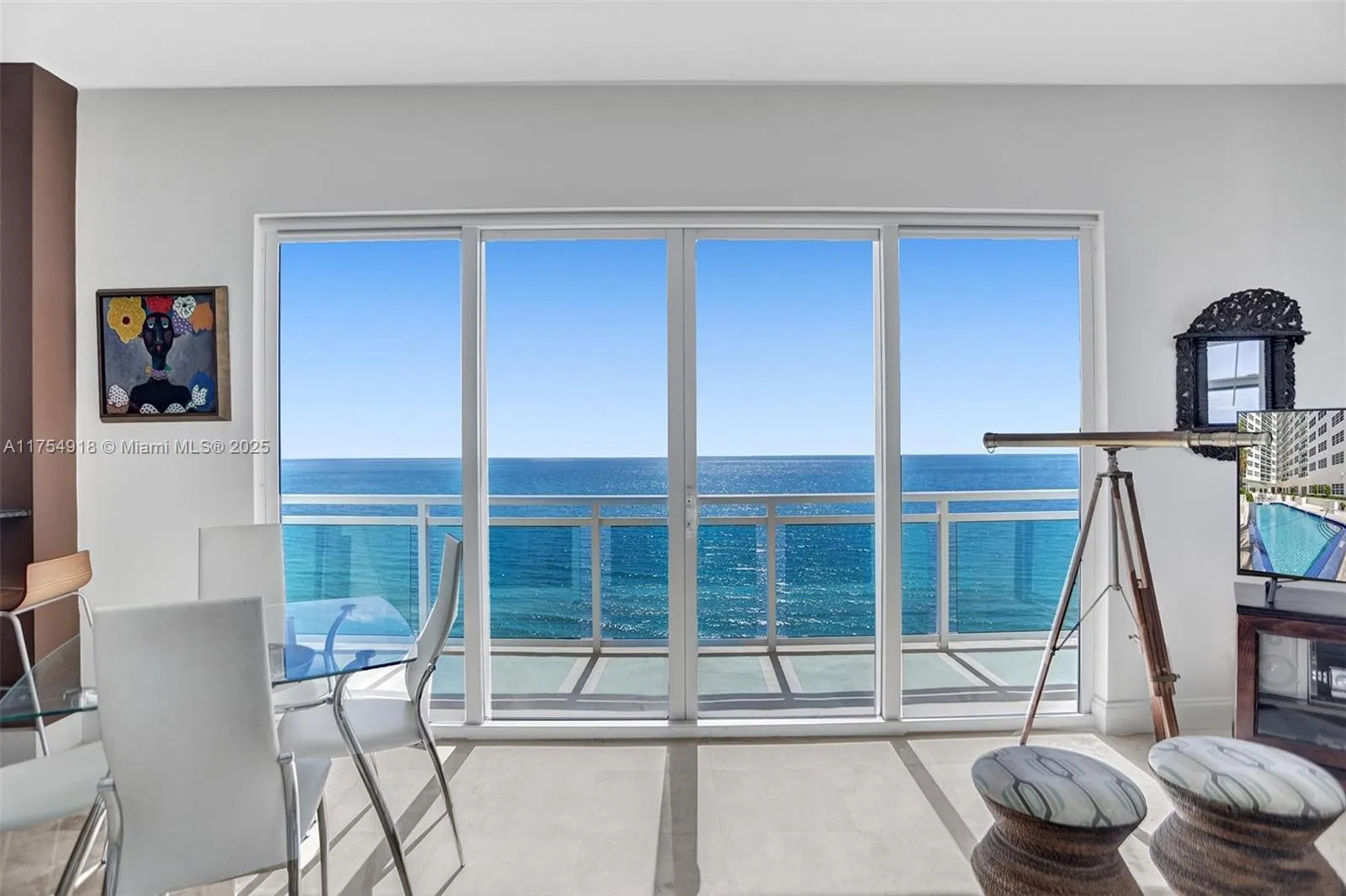 Miami Beach, Florida 33141, United States, 2 Bedrooms Bedrooms, ,2 BathroomsBathrooms,Residential,Active,82844