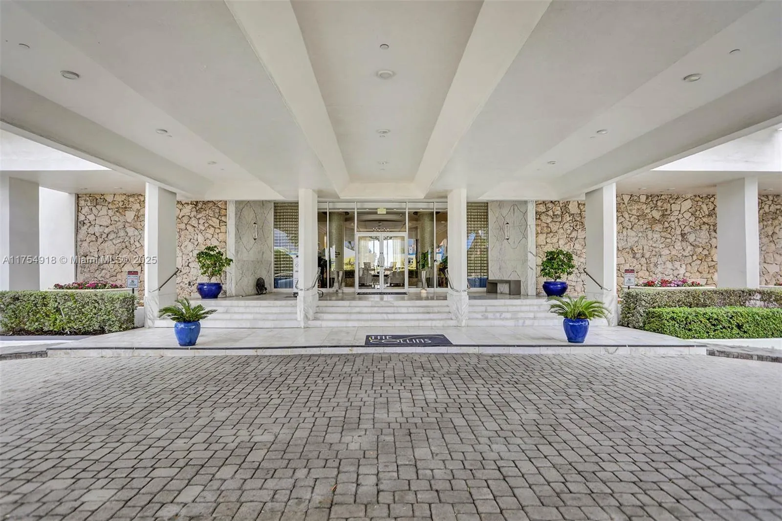 Miami Beach, Florida 33141, United States, 2 Bedrooms Bedrooms, ,2 BathroomsBathrooms,Residential,Active,82844