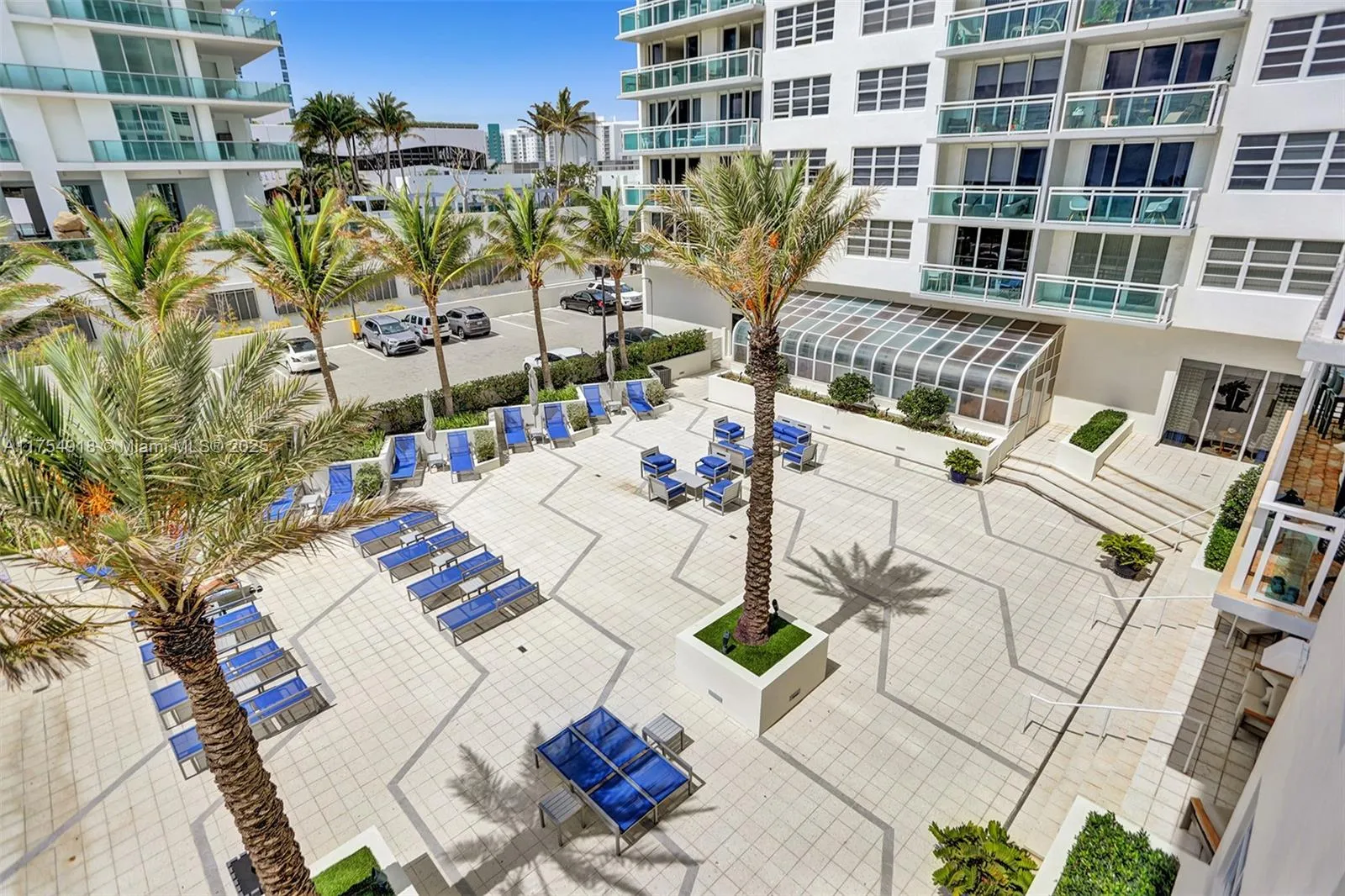 Miami Beach, Florida 33141, United States, 2 Bedrooms Bedrooms, ,2 BathroomsBathrooms,Residential,Active,82844