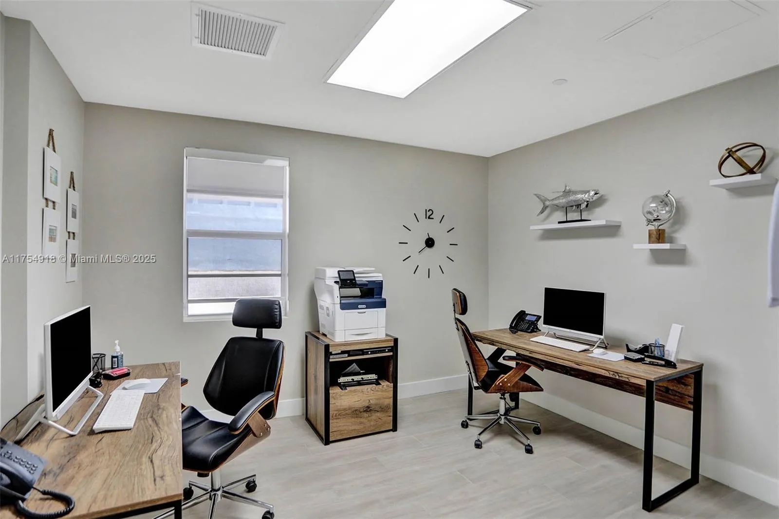 Miami Beach, Florida 33141, United States, 2 Bedrooms Bedrooms, ,2 BathroomsBathrooms,Residential,Active,82844