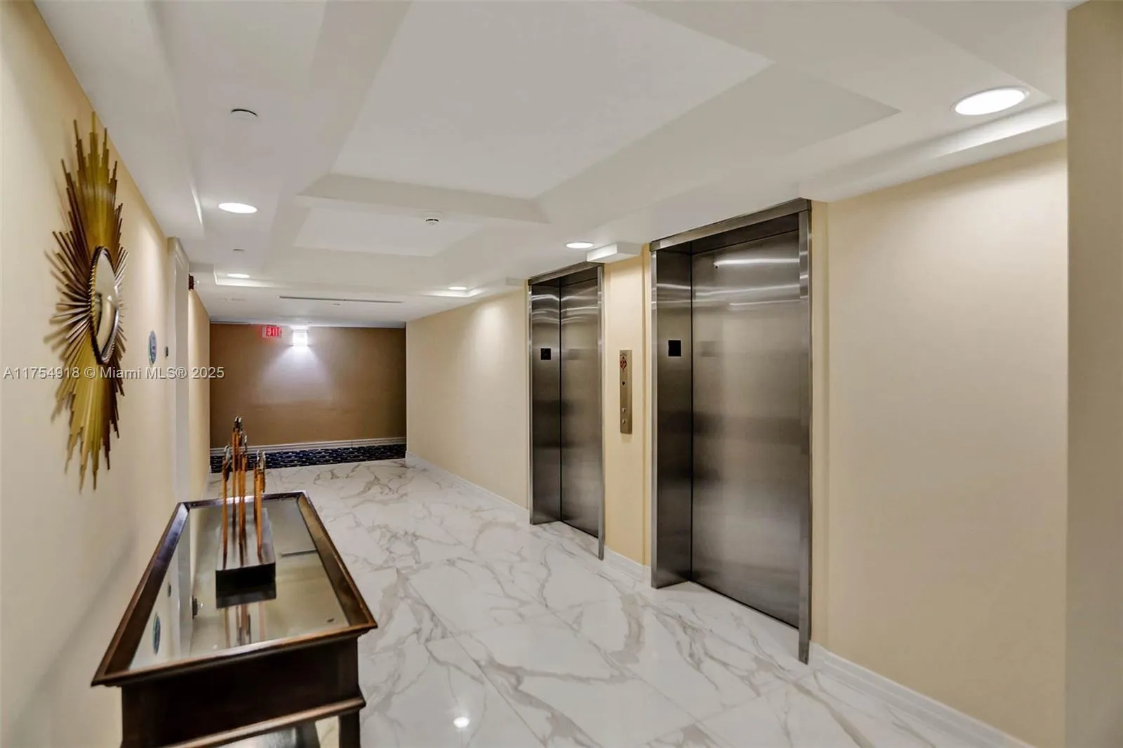 Miami Beach, Florida 33141, United States, 2 Bedrooms Bedrooms, ,2 BathroomsBathrooms,Residential,Active,82844