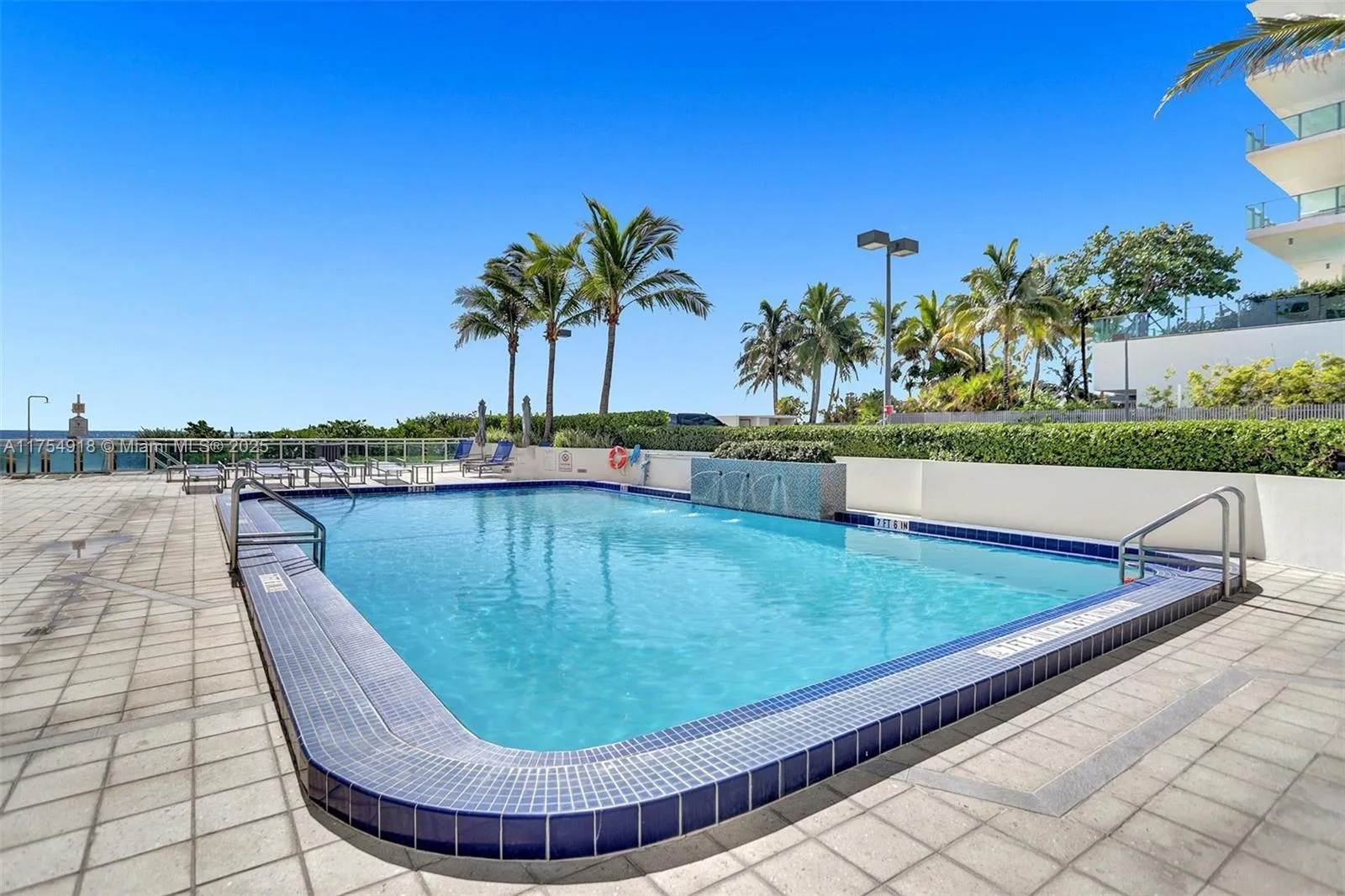 Miami Beach, Florida 33141, United States, 2 Bedrooms Bedrooms, ,2 BathroomsBathrooms,Residential,Active,82844