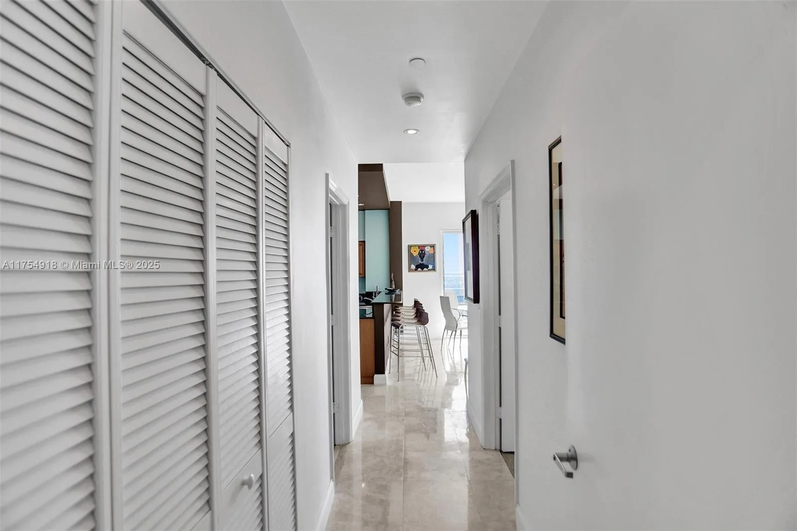 Miami Beach, Florida 33141, United States, 2 Bedrooms Bedrooms, ,2 BathroomsBathrooms,Residential,Active,82844