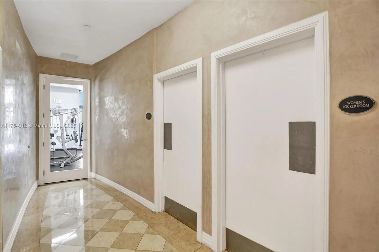 Miami Beach, Florida 33141, United States, 2 Bedrooms Bedrooms, ,2 BathroomsBathrooms,Residential,Active,82844