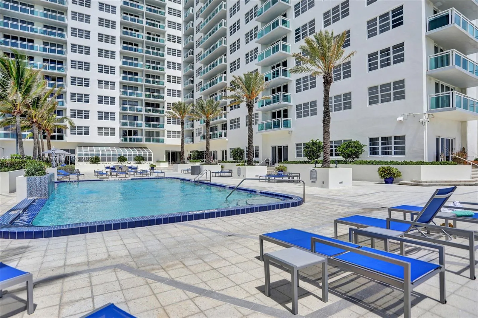 Miami Beach, Florida 33141, United States, 2 Bedrooms Bedrooms, ,2 BathroomsBathrooms,Residential,Active,82844