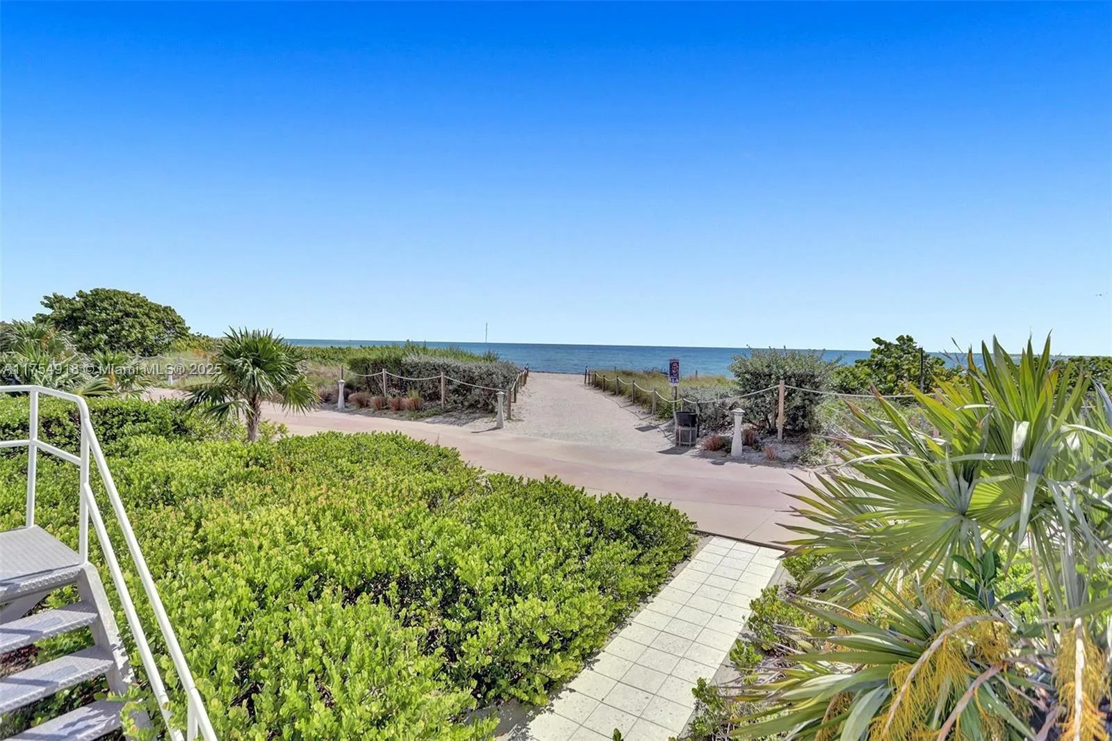 Miami Beach, Florida 33141, United States, 2 Bedrooms Bedrooms, ,2 BathroomsBathrooms,Residential,Active,82844