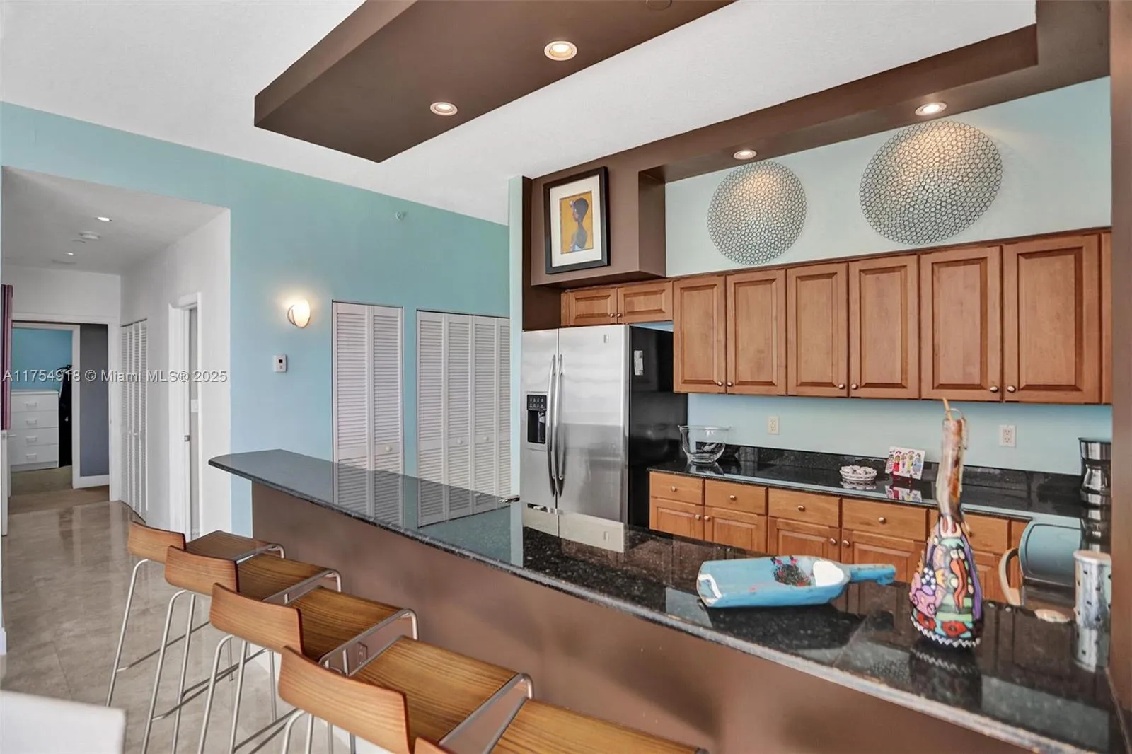 Miami Beach, Florida 33141, United States, 2 Bedrooms Bedrooms, ,2 BathroomsBathrooms,Residential,Active,82844