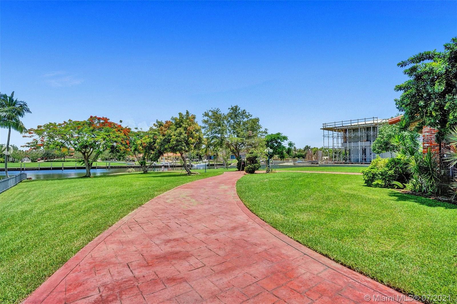 GABLES ESTATES NO 2 - Residential