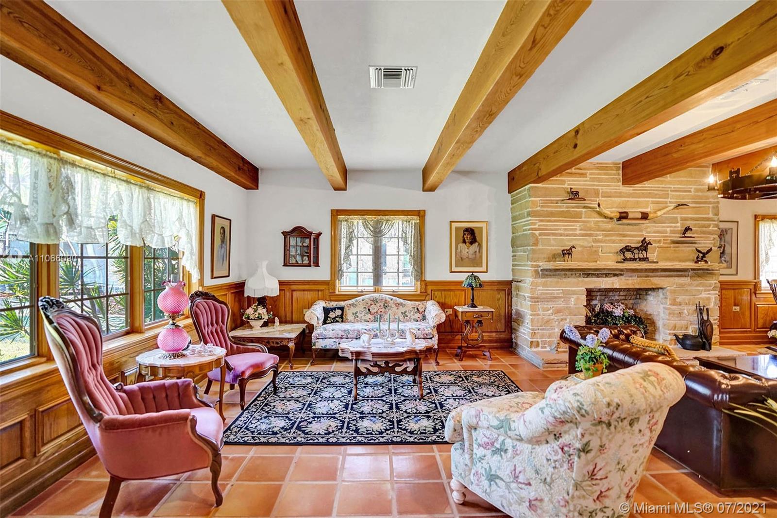 GABLES ESTATES NO 2 - Residential