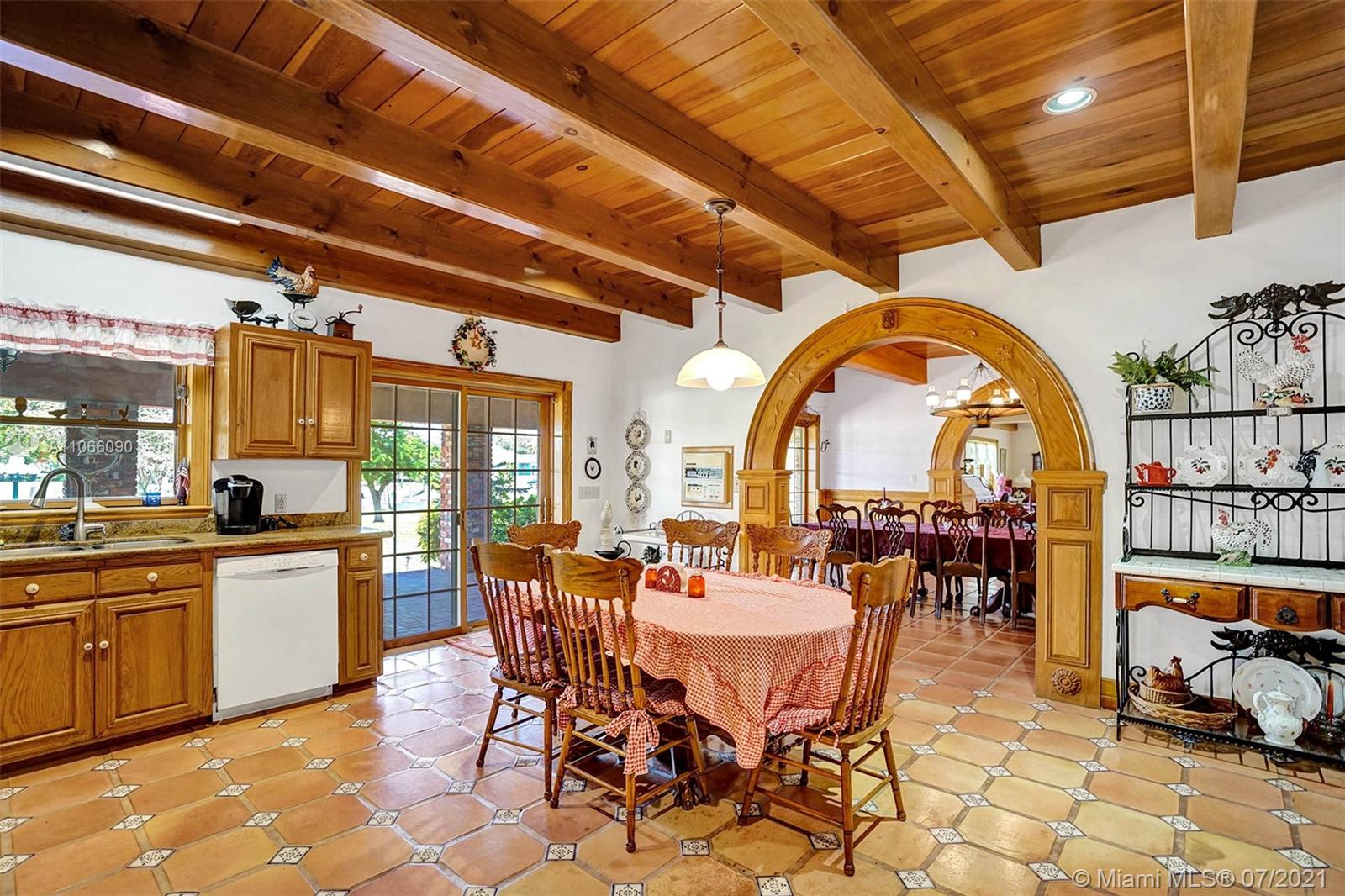 GABLES ESTATES NO 2 - Residential