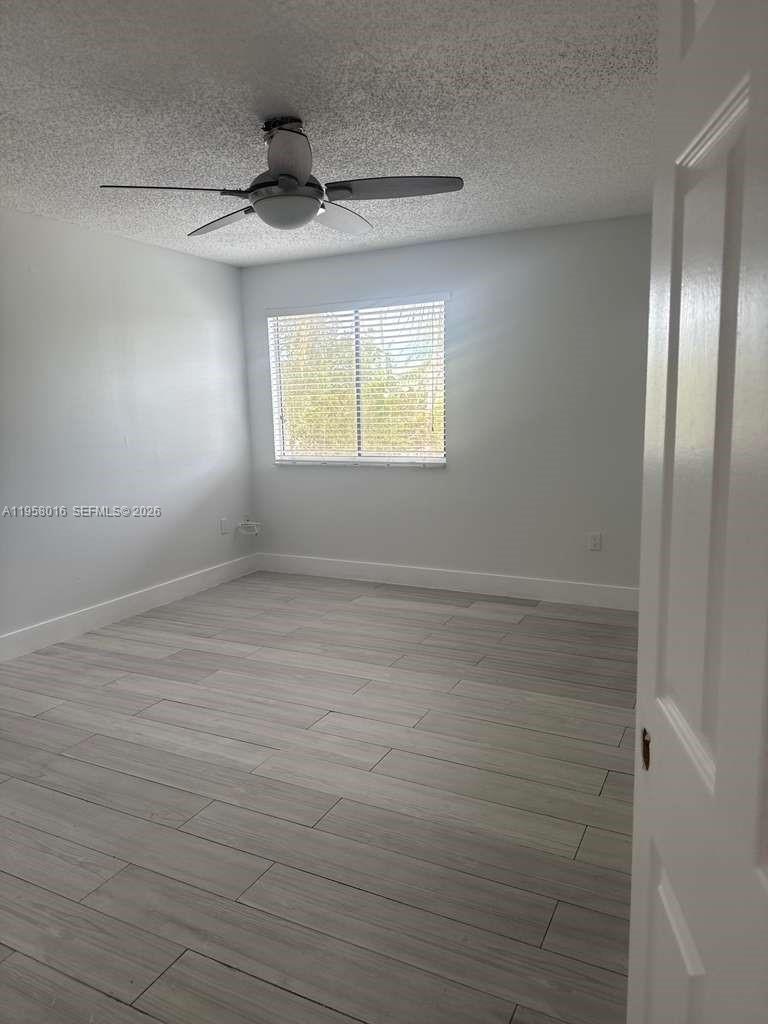 LAKES BY THE BAY SEC 3 - Residential Lease