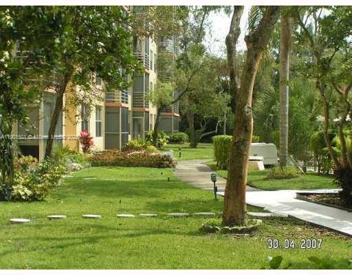 GREYNOLDS PARK CLUB CONDO - Residential Lease