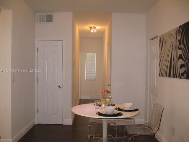 THE VINTAGE EAST CONDO - Residential Lease