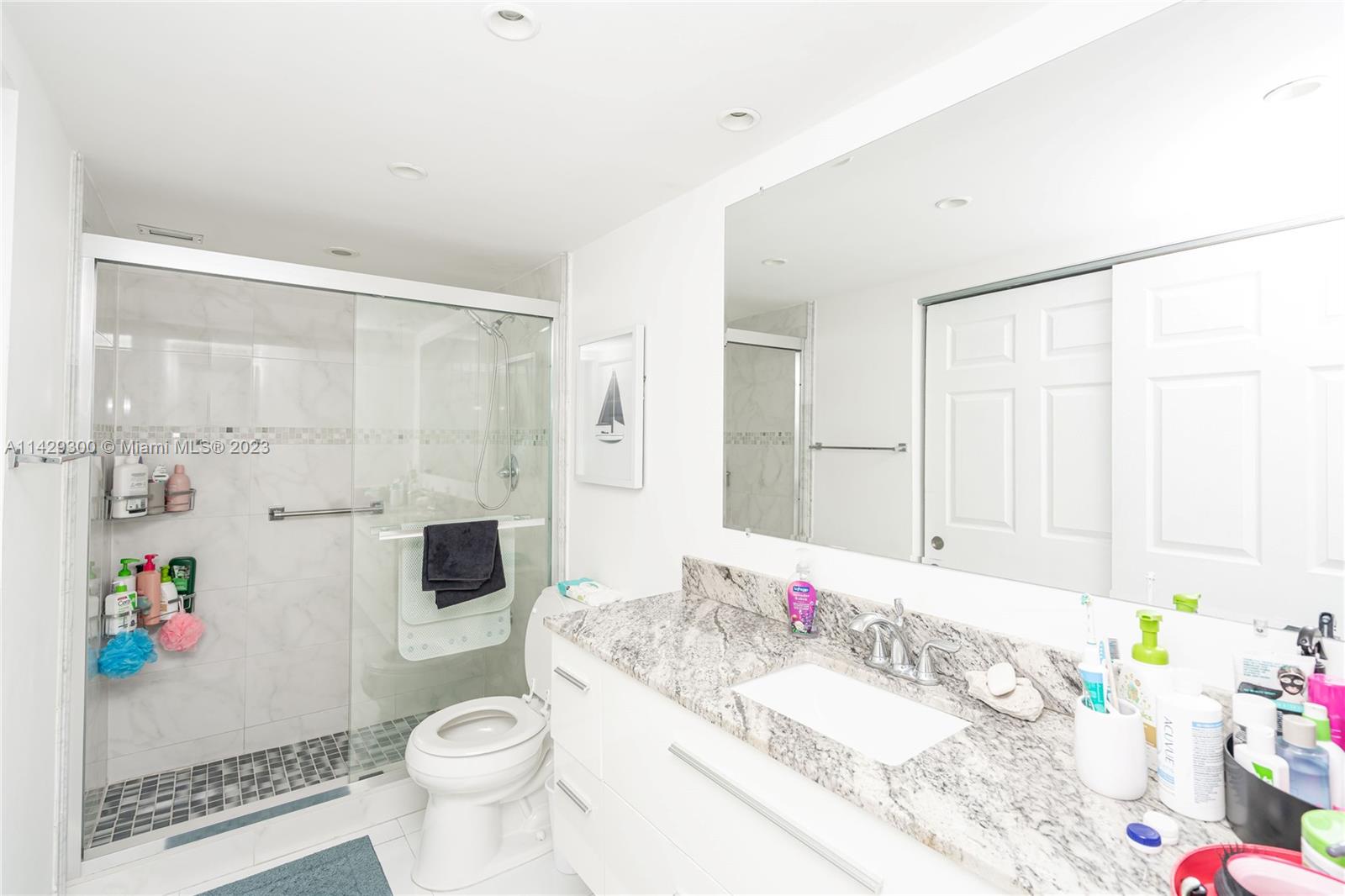 Olympus Condominium - Residential